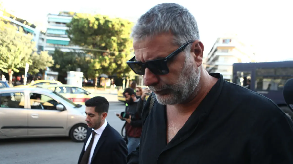 Ο Βασίλης Μπισμπίκης στην Ευελπίδων