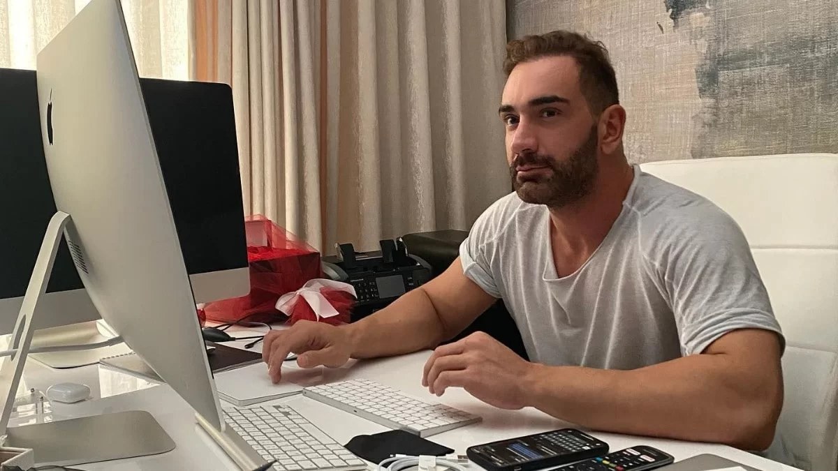 Τριώροφη η βίλα του Νίκου Κοκλώνη - Διαθέτει τεράστια πισίνα, solarium και ολόκληρο γυμναστήριο