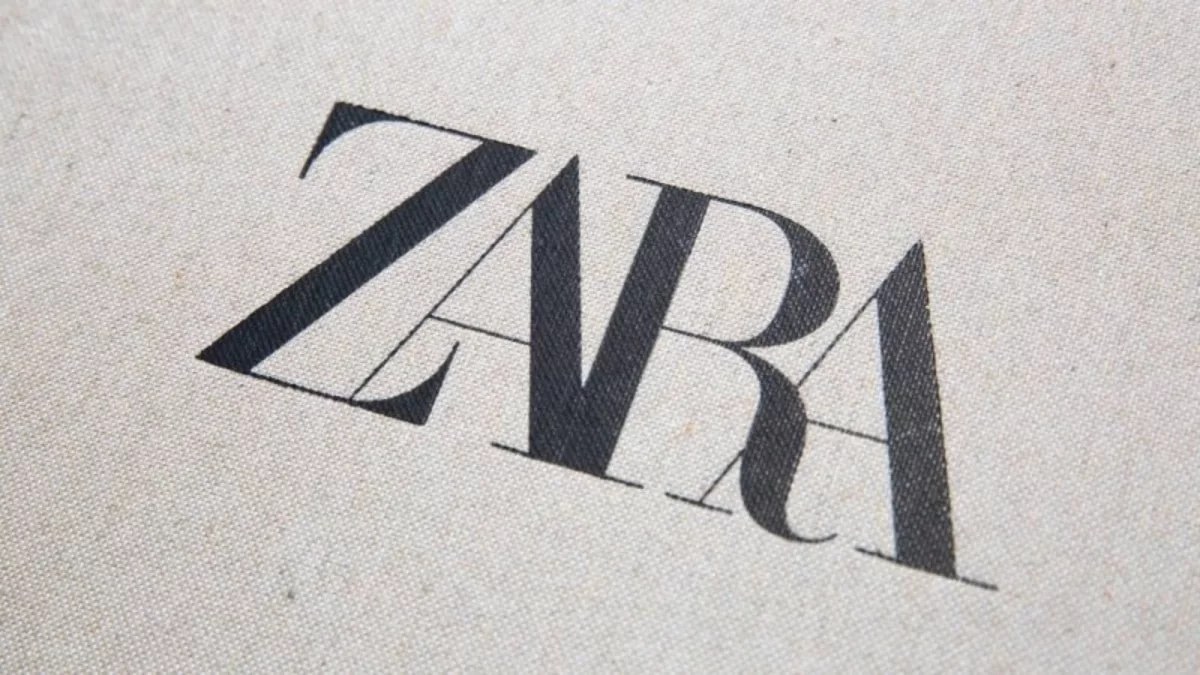 Zara: Με 45% έκπτωση - Η καμπαρντίνα που έχει ξετρελάνει τις γυναίκες