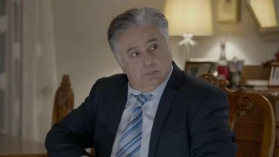 Άσε μας ρε Μαμά: Δύσκολες ώρες για τον Θωμά - Η εταιρεία του πέφτει θύμα απάτης