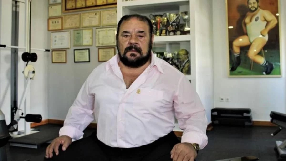 Δύσκολες ώρες για τον Γιώργο Τρομάρα - Κρίσιμες στιγμές για την υγεία του