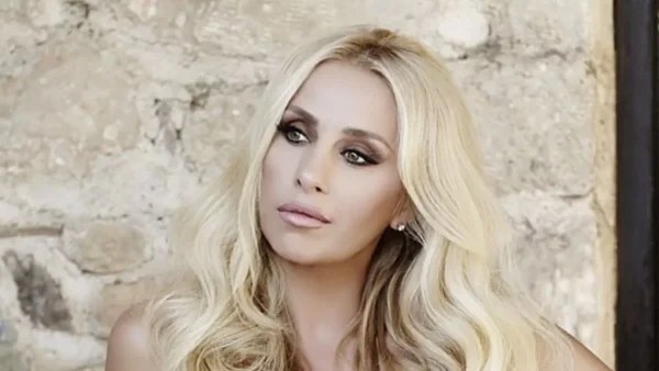 Γωγώ Μαστροκώστα: Τι αναφέρουν οι γιατροί για την κατάσταση της υγείας της