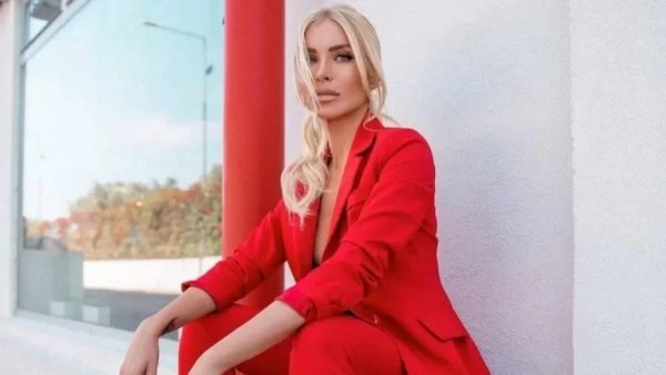 Έξαλλη η Κατερίνα Καινούργιου με ένα σχόλιο που δέχτηκε στο Twitter - Τι συνέβη;
