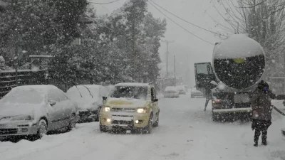 Κακοκαιρία "Ελπίδα": Έκτακτο αίτημα της Πυροσβεστικής να κλείσει η Αττική Οδός