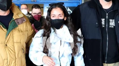 Survivor 5: Αποκλειστικές φωτογραφίες από την άφιξη της Κρυσταλλίας Κουτσιμάνη στην Ελλάδα