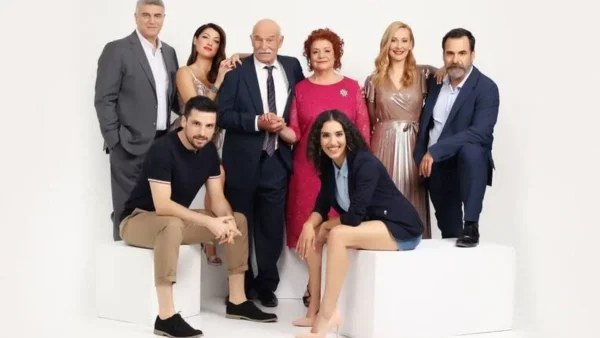 Μην αρχίζεις την μουρμούρα: Η Καίτη είναι αποφασισμένη να βρει την κρυφή θαυμάστρια του Ηλία
