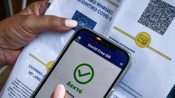 Κορωνοϊός: Τόσους μήνες θα έχει ισχύ το πιστοποιητικό εμβολιασμού - Η ανακοίνωση του Πλεύρη