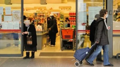 Έκτακτο: Κλείνουν νωρίτερα σήμερα 25/1 τα σούπερ μάρκετ - Προλαβαίνετε δεν προλαβαίνετε