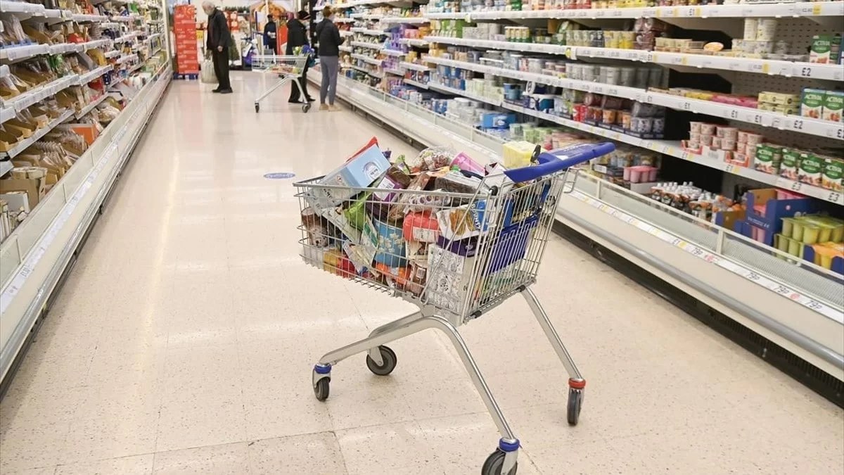 Έκτακτες αλλαγές στα ωράρια Σκλαβενίτη και Lidl - Τι αλλάζει για σήμερα 26/1