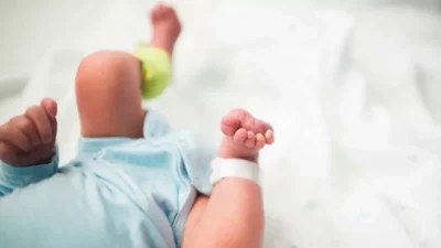 Χαλάνδρι: Εγκατέλειψαν βρέφος λίγων ημερών σε σακβουαγιάζ