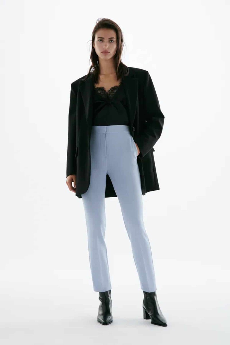 Zara παντελόνι με 10 ευρώ