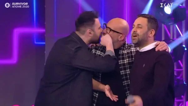 Καλό Μεσημεράκι: Φιλήθηκαν on air στο στόμα Γιώργος Παπαδόπουλος και Νίκος Μουτσινάς