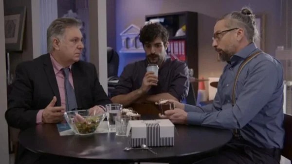 Άσε μας ρε μαμά: Μια μάχη ξεκινάει. Θα τελειώσει άραγε σήμερα;