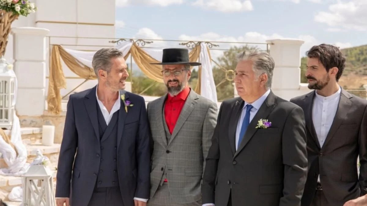 Άσε μας ρε Μαμά: Σε απόγνωση ο Δημήτρης - Προσπαθεί να αποδείξει την αθωότητά του