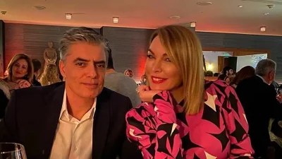 Έχει θέα θάλασσα και κήπο με τεράστια πισίνα - Το σπίτι Νίκου Ευαγγελάτου και Τατιάνας Στεφανίδου στην Χαλκίδα
