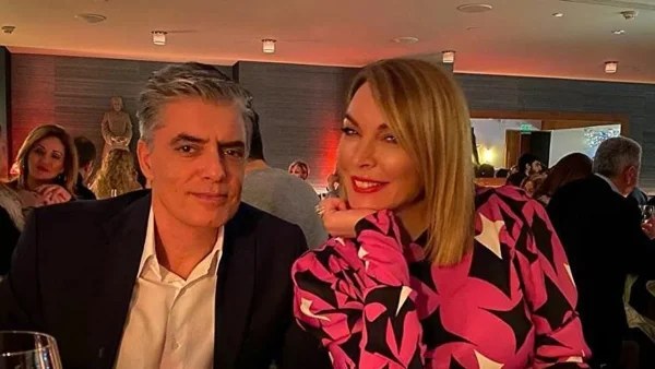 Έχει θέα θάλασσα και κήπο με τεράστια πισίνα - Το σπίτι Νίκου Ευαγγελάτου και Τατιάνας Στεφανίδου στην Χαλκίδα