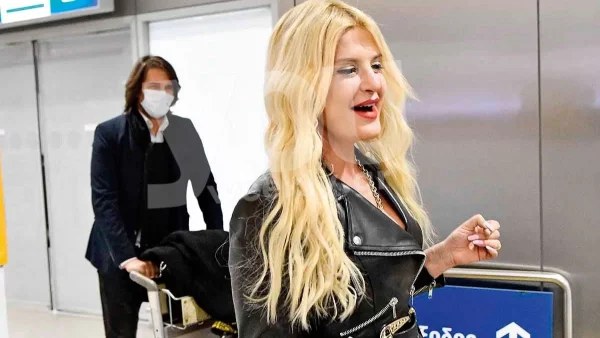 Φορτωμένη με βαλίτσες από το Παρίσι που τις κουβαλούσε ο Χολέβας - Τι ψώνισε η Μαρίνα Πατούλη