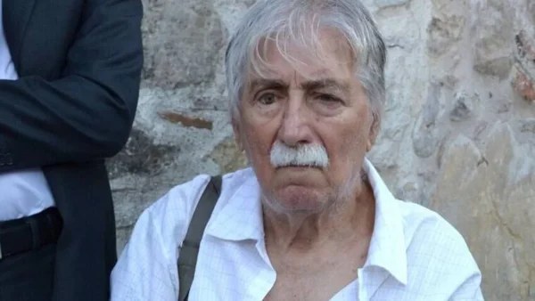 «Η διαθήκη είναι πλαστή, δεν είναι τα γράμματά του» - Ξέσπασε ο γιος του Ανέστη Βλάχου