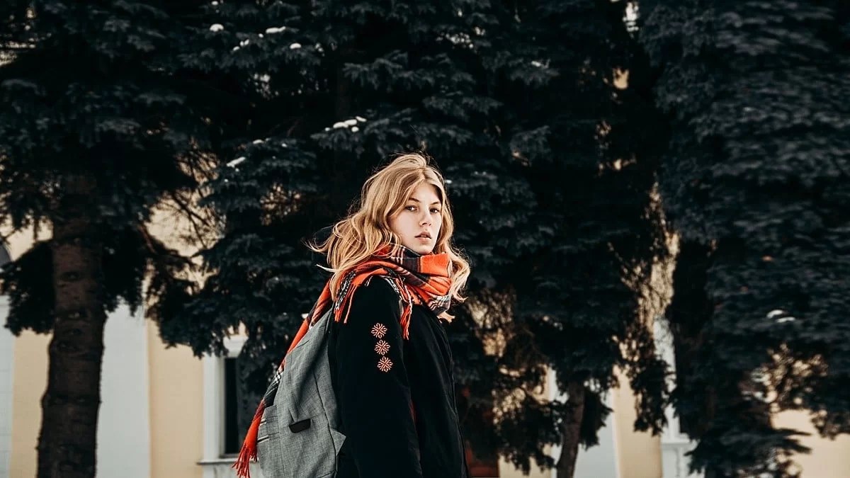 Αυτό είναι το νέο μαύρο - Αν θέλεις να σε προσέξουν φόρα το συγκεκριμένο χρώμα