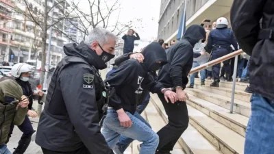 Δολοφονία 19χρονου Θεσσαλονίκη: Ποιος είναι ο 25χρονος «Αθηναίος» που παραδόθηκε