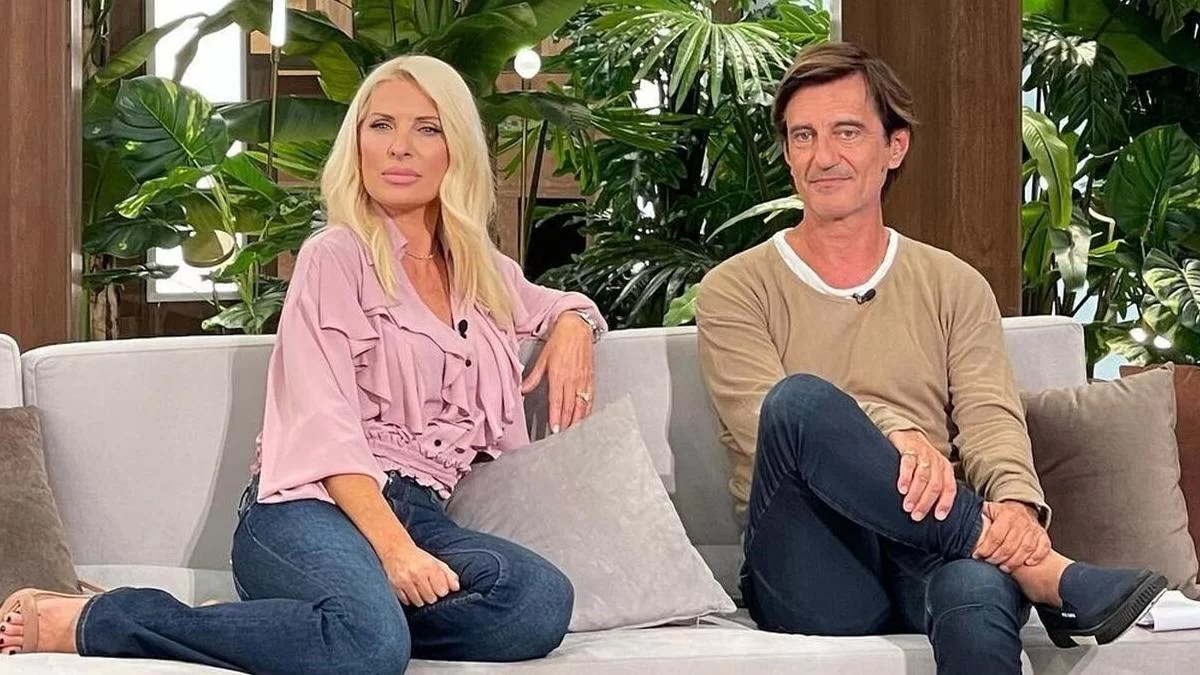 «Ρώτησες για την προσωπική του ζωή;» - Το σχόλιο της Μενεγάκη για τη συνέντευξη του Μπισμπίκη στον Κουτσογιαννόπουλο
