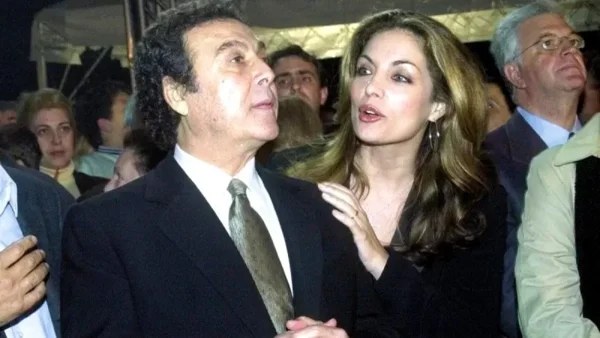 «Ράγισε» καρδιές η Άντζελα Γκερέκου - Η συγκινητική φωτογραφία της με τον Τόλη Βοσκόπουλο
