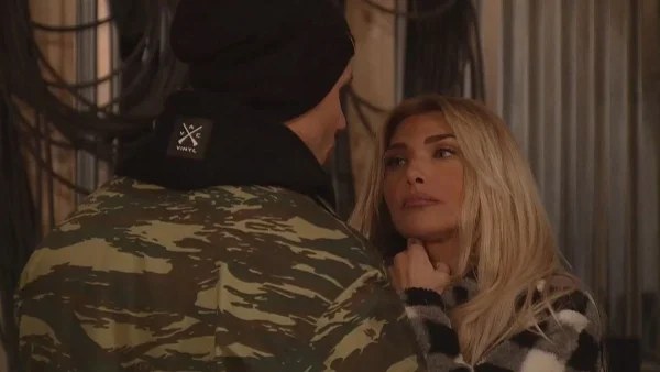 Φάρμα 2: Ηλιάδη - Αναστασιάδης - «Τους είδα σε μια γωνιά μέσα στον αχυρώνα να...»