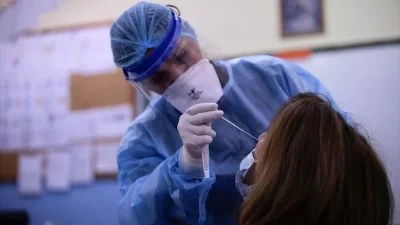 Rapid test: Τι αλλάζει για τους εργαζόμενους στον ιδιωτικό τομέα