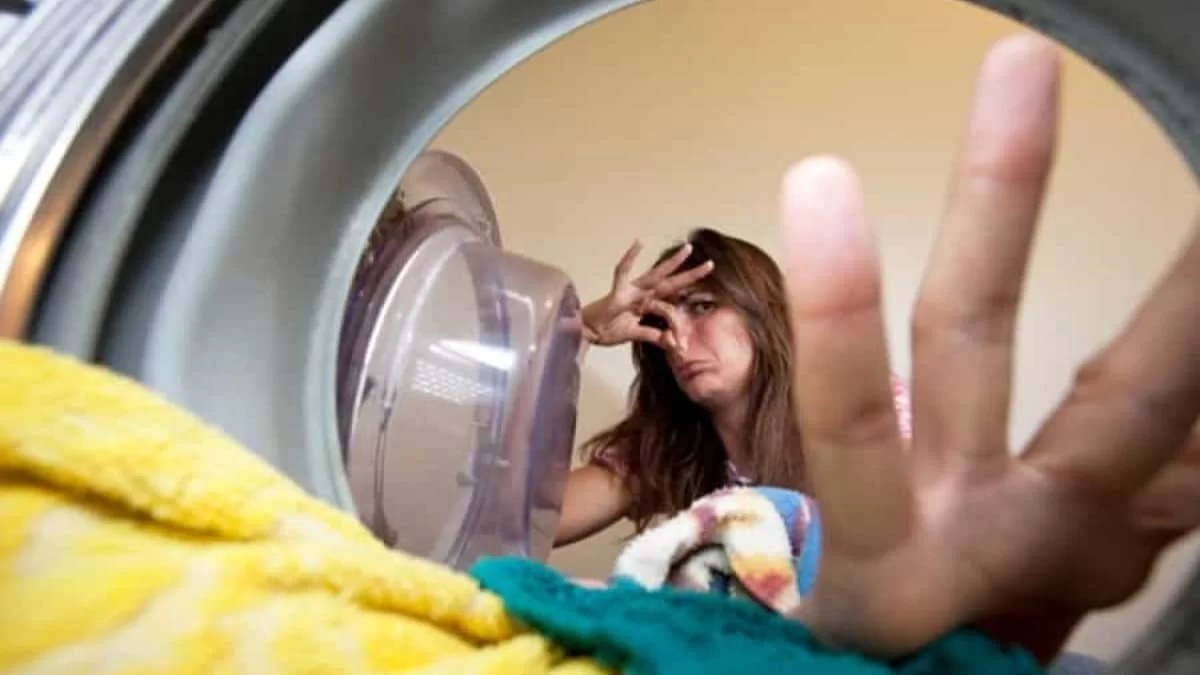 Μυρίζουν τα ρούχα σου τσίκνα; Απαλλάξου από την βρώμα με μόλις 2 κουταλάκια της σούπας μαγειρική σόδα