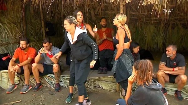Survivor 5: Ξέφυγε η κατάσταση στην παραλία των Διασήμων - Έντονος καυγάς ανάμεσα σε Ευρυδίκη και Ναυσικά