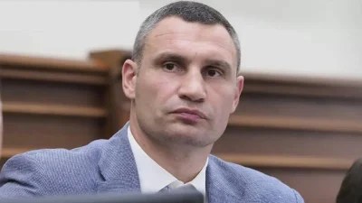 Πόλεμος Ουκρανία: Κηρύχθηκε επίσημα στρατιωτικό νόμος - «Όποιος κυκλοφορεί μετά τις 5 το απόγευμα...»