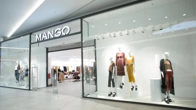 Ξεπουλάει στο λεπτό το ribbed πουλόβερ από τα Mango - Βγαίνει σε τρία χρώματα