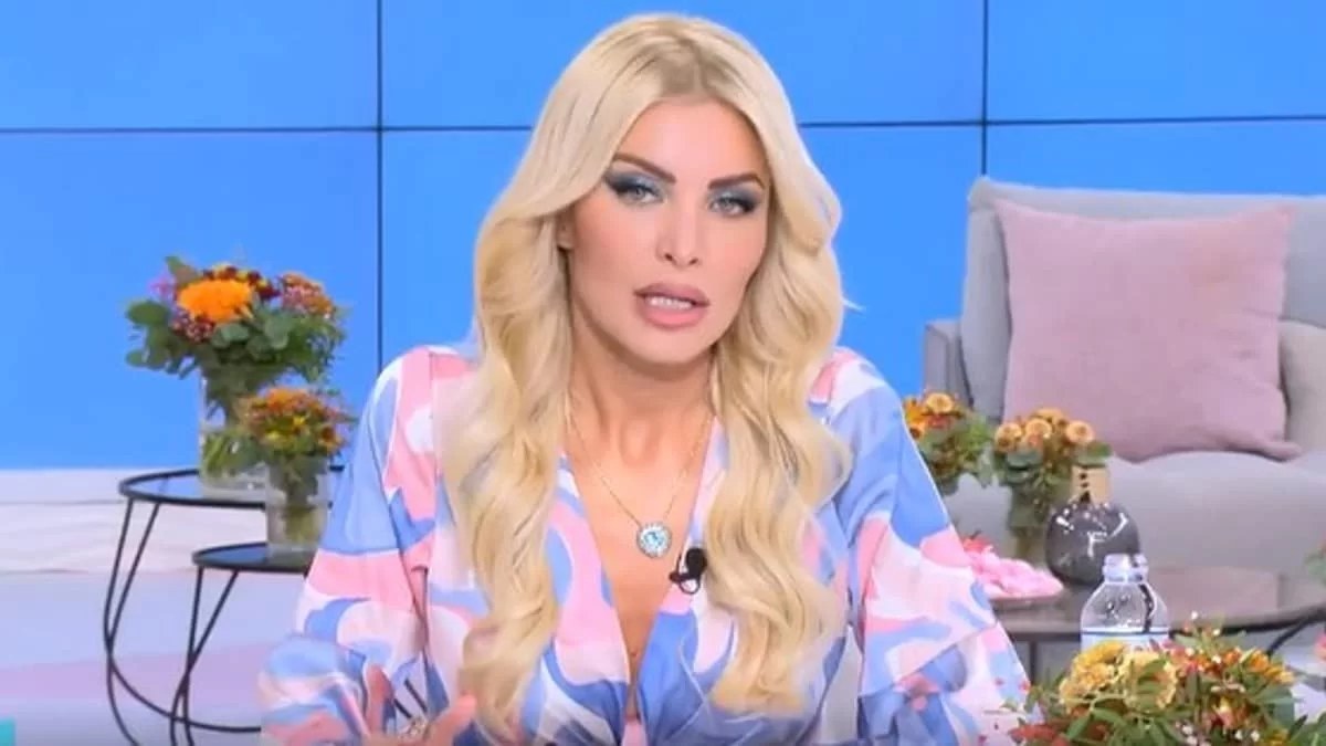 «Αν δεν σας αρέσει...» - Άστραψε και βρόντηξε η Κατερίνα Καινούργιου on air