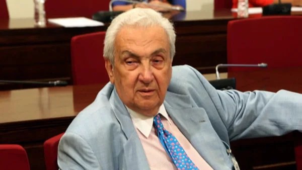 "Σφαγή" για το ξεχωριστό τρισάγιο του Δημήτρη Κοντομηνά - Τι αναφέρουν φίλοι και συνεργάτες
