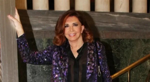 Μιμή Ντενίση: Σπάνια φωτογραφία από τον πρώτο της γάμο πριν 40 χρόνια