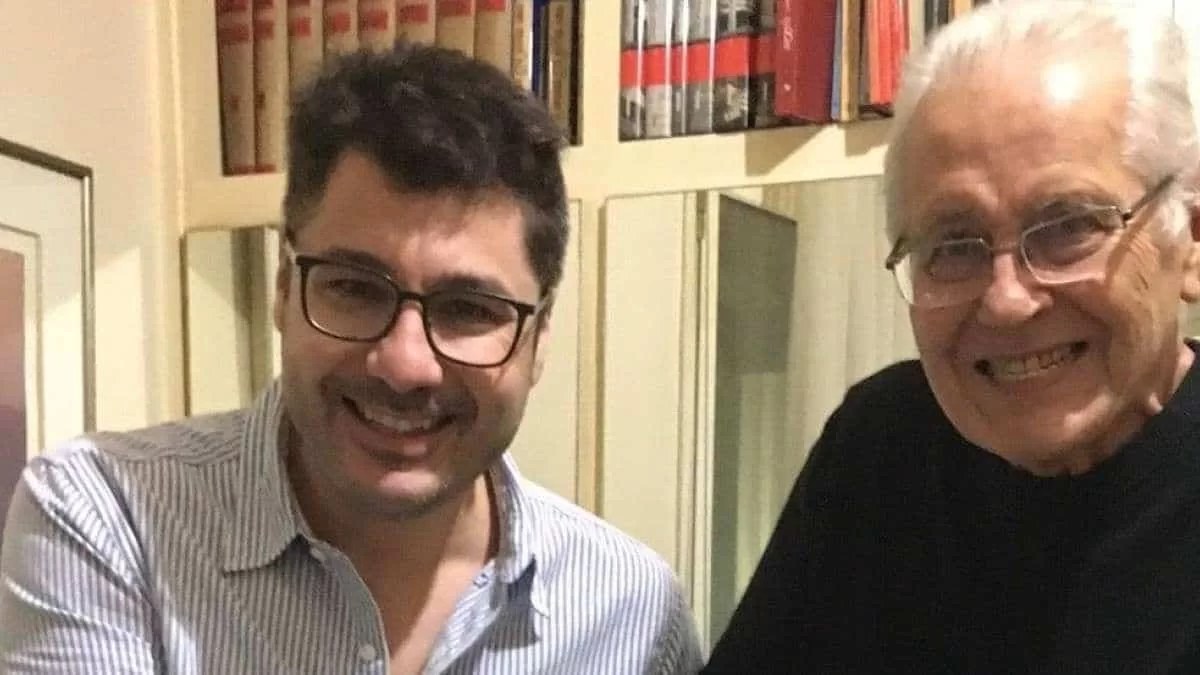 37 χρόνια μετά τον θάνατο του πατέρα του: «Δεν σε σκεφτόμαστε μόνο...» - Η σπαρακτική ανάρτηση του Κωνσταντάρα