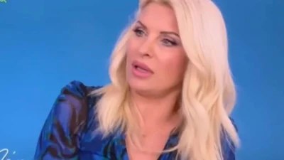 «Τη ρωτούσα συνέχεια αν είναι σωστό που...» - Η αποκάλυψη της Ελένης Μενεγάκη on air