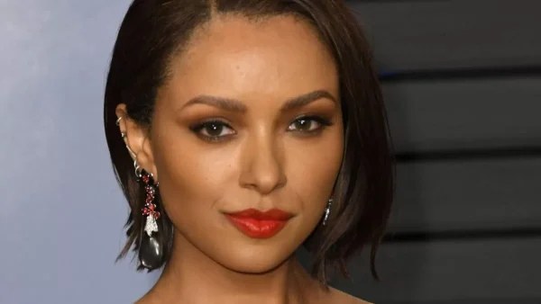 Η Kat Graham του «Vampire Diaries» εντυπωσίασε στo Party του Vanity Fair