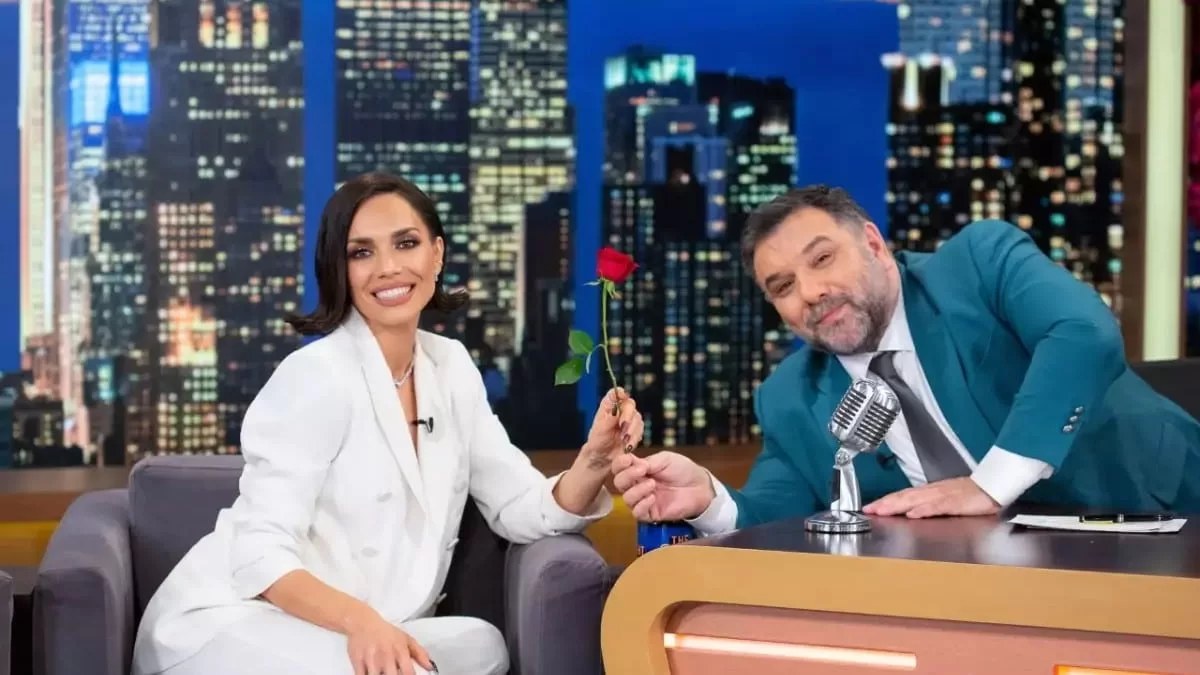 The 2night show: Η Κρυσταλλία Ρήγα η αποψινή 21/3 καλεσμένη του Γρηγόρη Αρναούτογλου