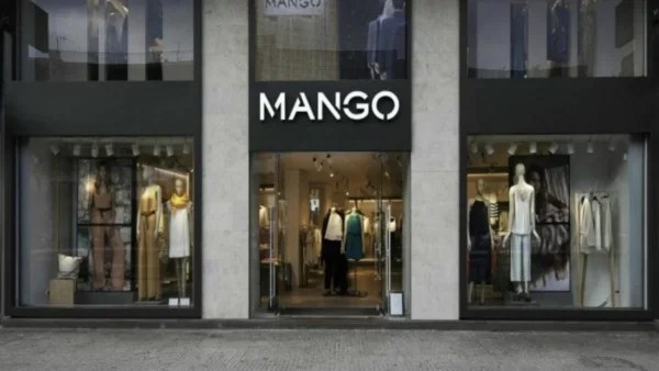 Ξεπουλάνε όσο κανένα άλλο τα μαύρα μποτάκια από τα Mango - Έχει έκπτωση -20%