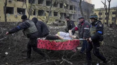 Στιγμές φρίκης στην Ουκρανία - Πέθανε έγκυος και το αγέννητο μωρό της στη Μαριούπολη