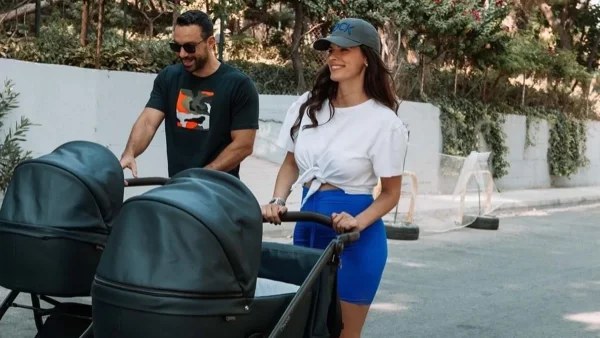Στα πατώματα για χάρη των κοριτσιών του - Ο Σάκης Τανιμανίδης ''λιώνει'' για τις δίδυμες κόρες του