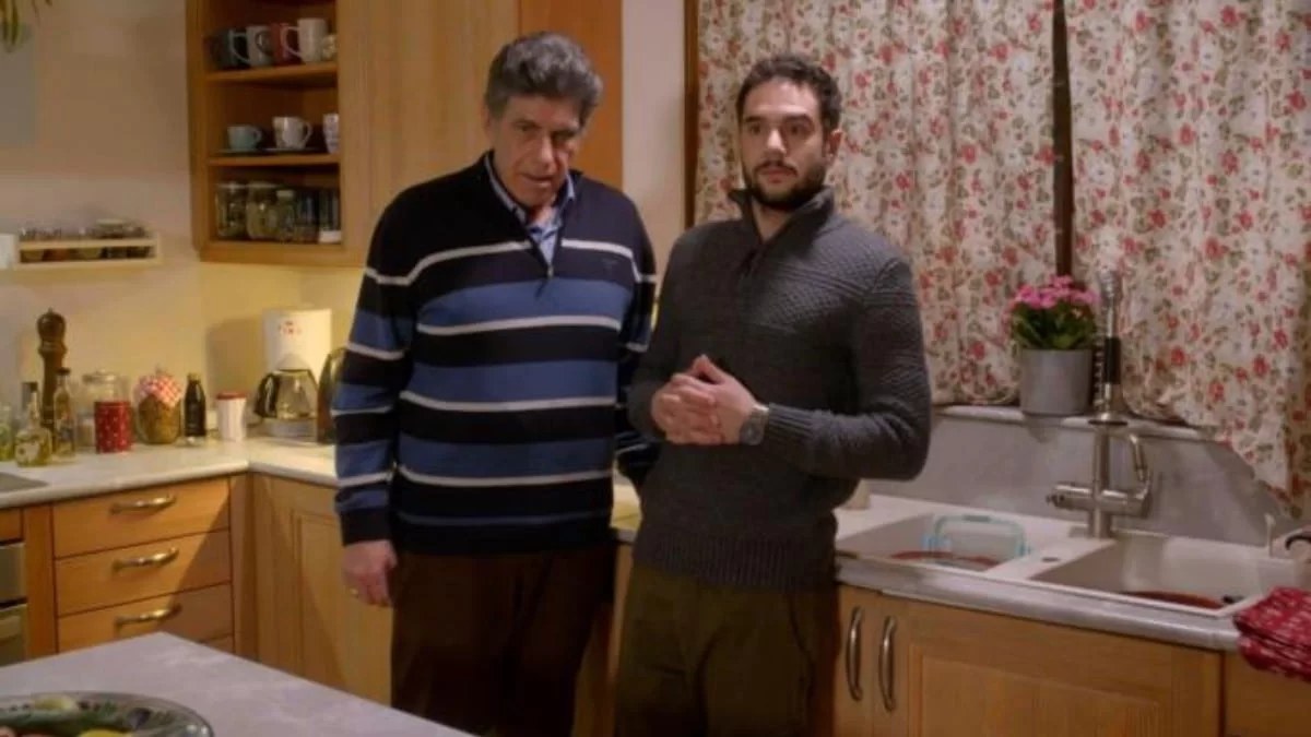 Σε ξένα χέρια: Ο Πιπερόπουλος βάζει σε εφαρμογή ένα σατανικό σχέδιο
