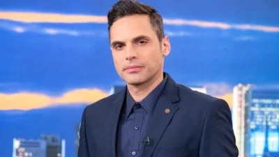 Παπαγεωργίου για Μιχαλάκη: «Την πρώτη χρονιά των Άγριων Μελισσών έκλεινα τα μάτια μου στις ερωτικές σκηνές»
