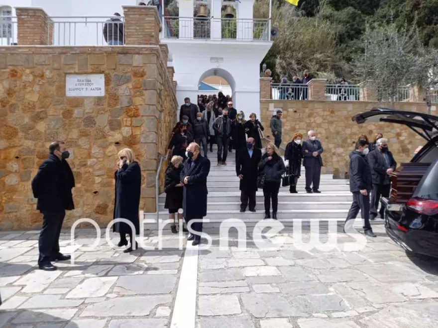 Παύλος Χαϊκάλης - Στην κηδεία του αδερφού του