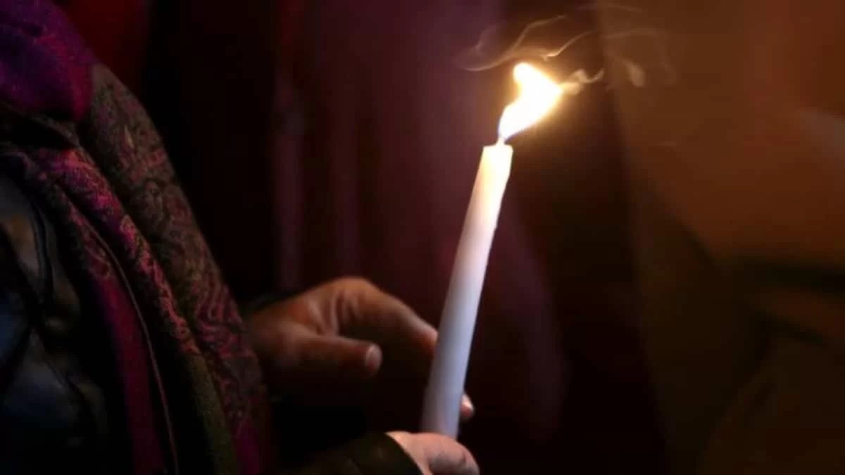 Πάσχα: Πότε θα φτάσει το Άγιο Φως σε όλα τα σημεία της χώρας