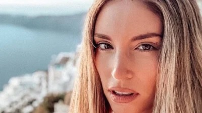 «Μπορεί να πάρει πέντε λεπτά...» - Αυτά είναι τα μυστικά ομορφιάς της Αθηνάς Οικονομάκου