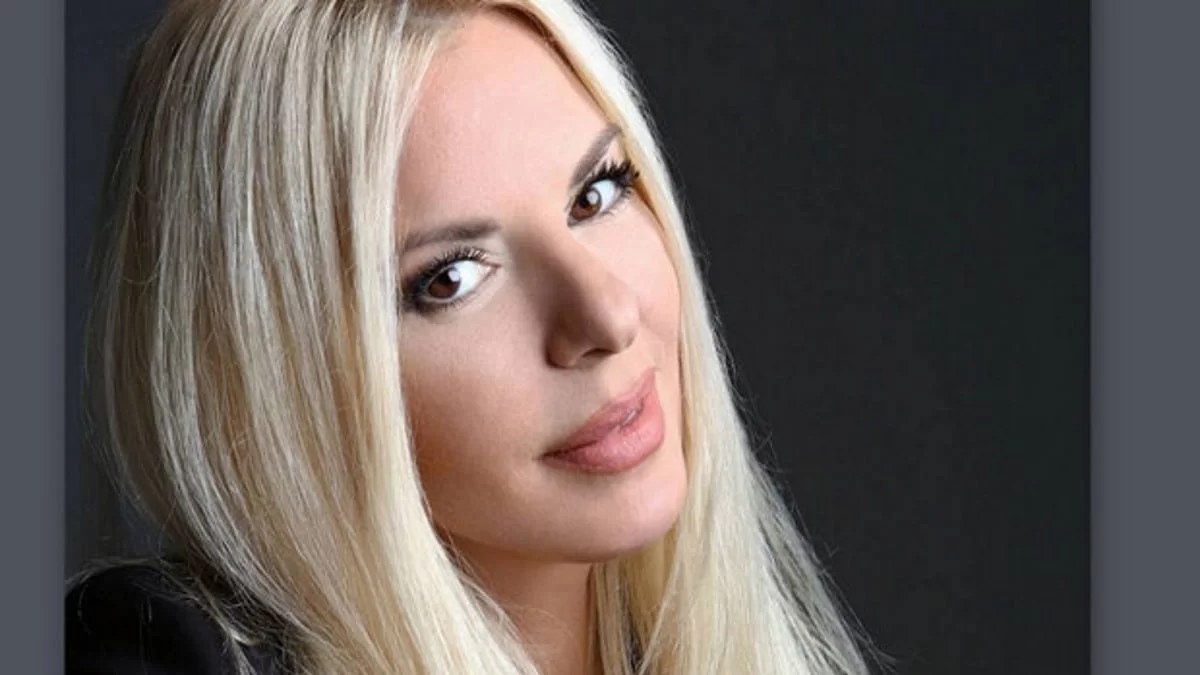 Και όμως είναι τόσο - Η Άννιτα Πάνια έσβησε τούρτα και αποκάλυψε την ηλικία της
