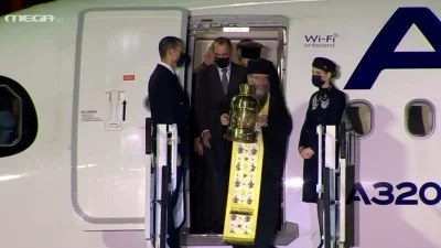 Άγιο Φως: Με καθυστέρηση δύο ωρών η άφιξή του στην Ελλάδα