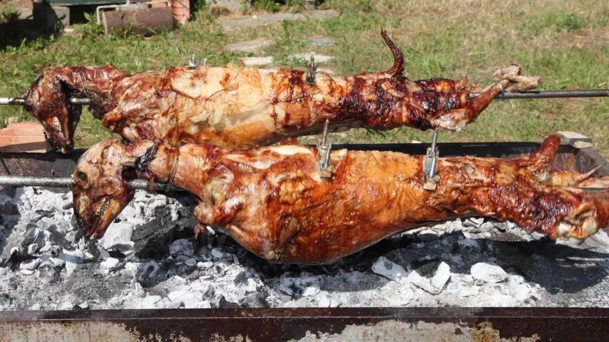 Περίσσεψε αρνί από την Κυριακή του Πάσχα; 3+2 πεντανόστιμες συνταγές για να το εκμεταλλευτείτε